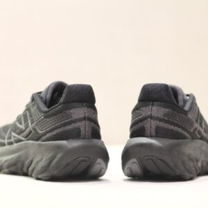 New Balance U1080 Q13 Black Magnet