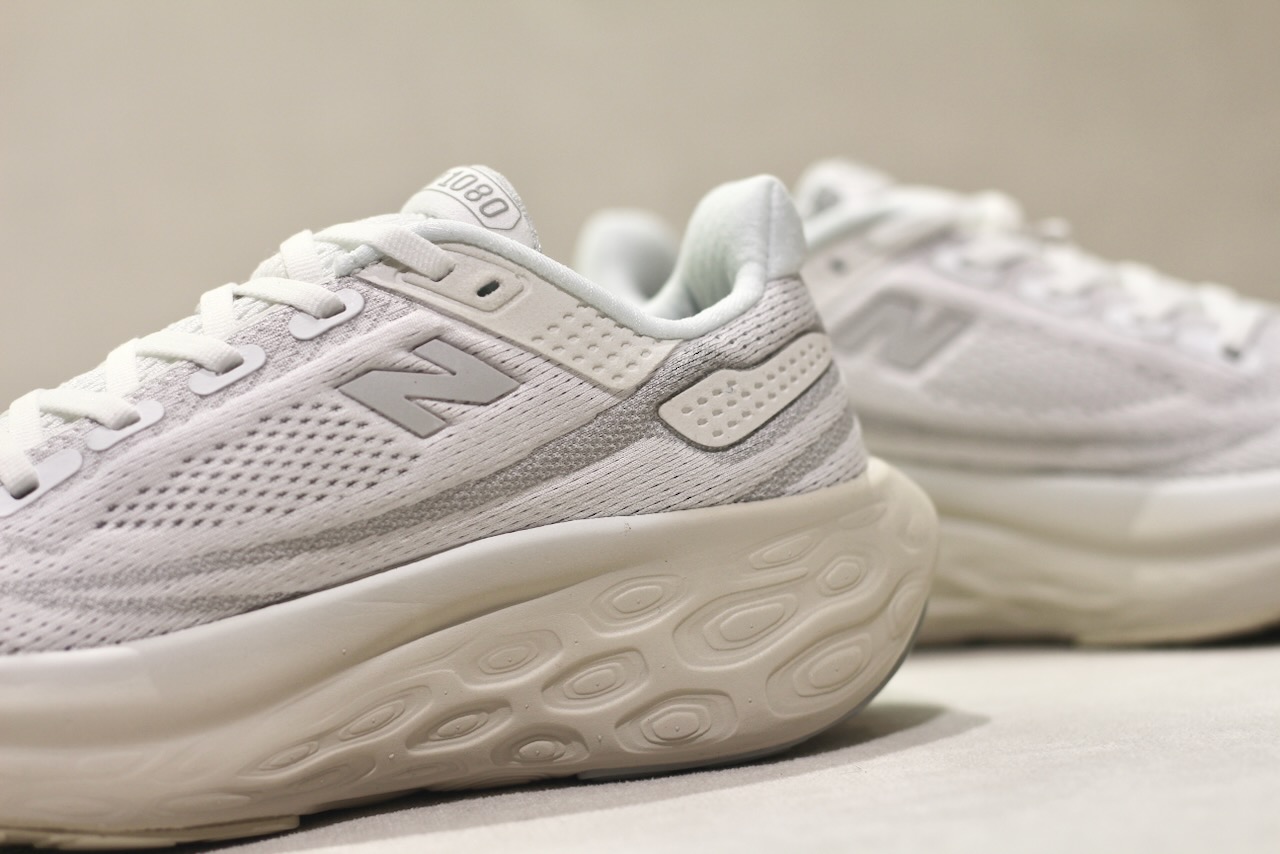 New Balance U1080 R13 White Timberwolf