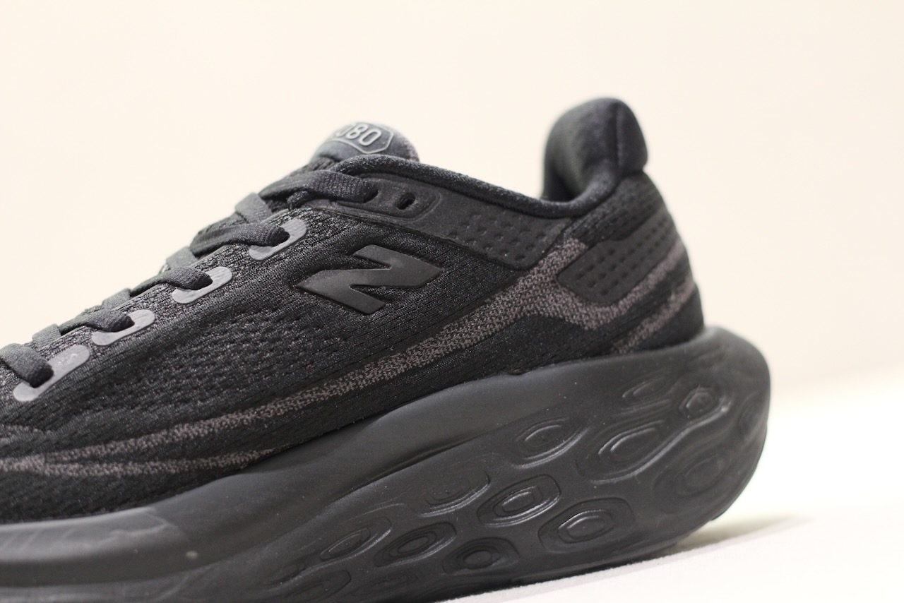 New Balance U1080 Q13 Black Magnet
