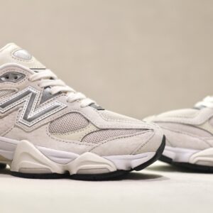 New Balance U9060 WHT Sea Salt MoonBeam