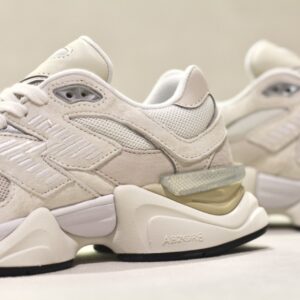 New Balance U9060 WHT Sea Salt MoonBeam