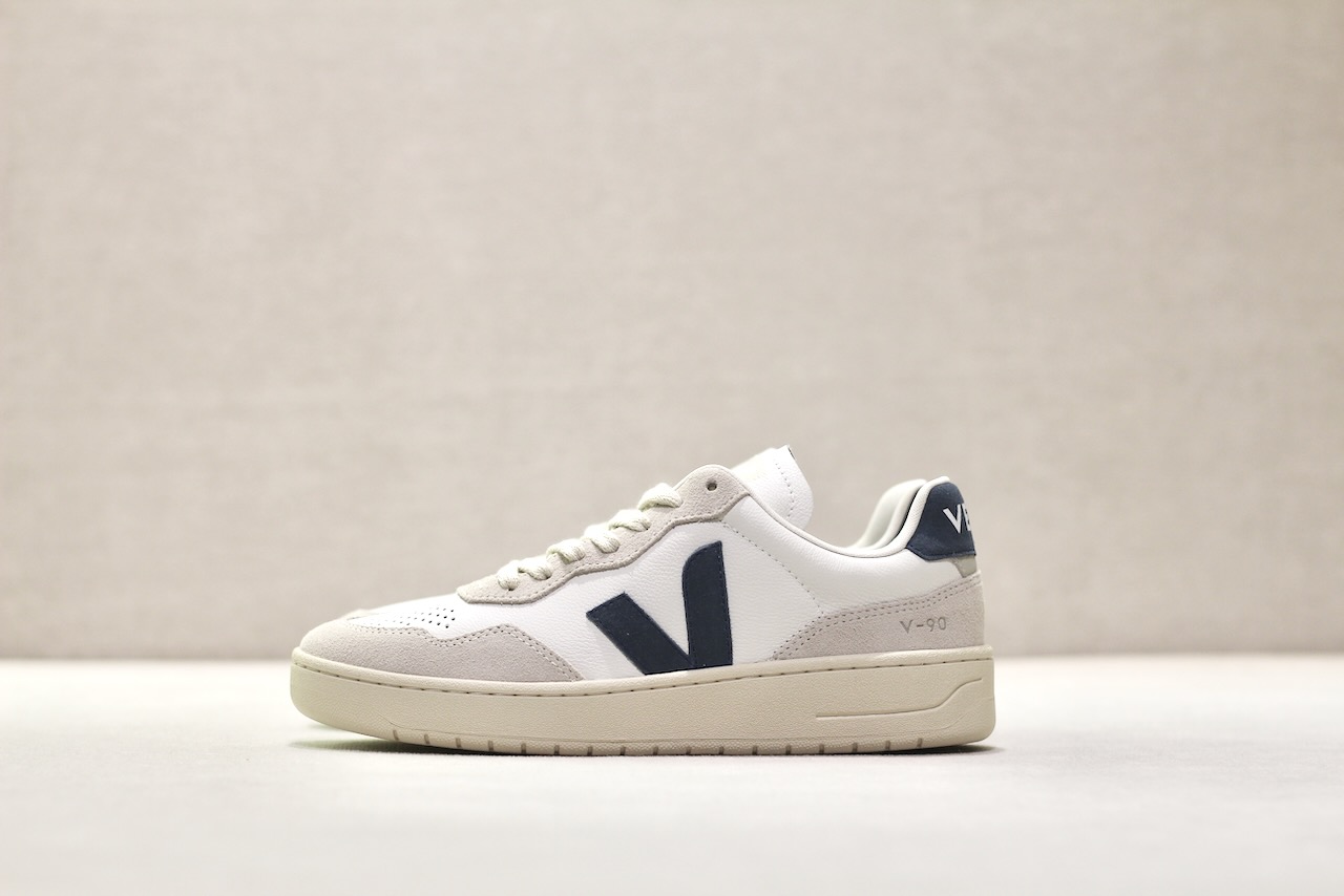 Veja 90 O.T Leather Extra White California