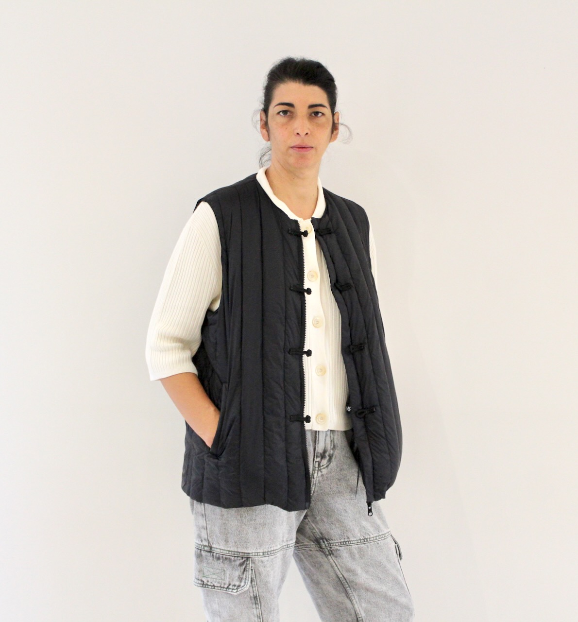 Taïon Reversible China Button Inner Down Vest Black