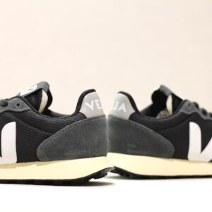 Veja Rio Branco II Alvéomesh Black White