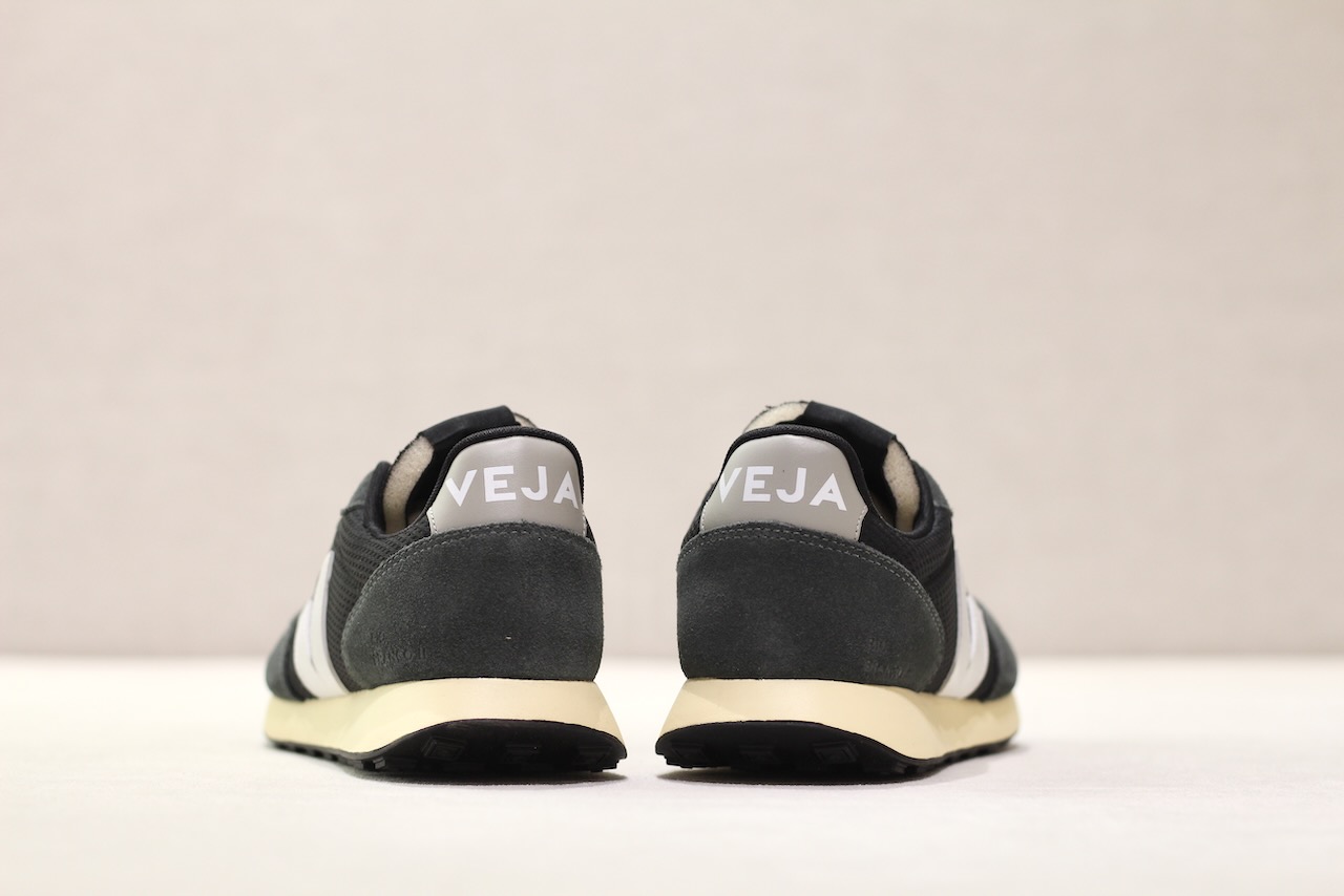 Veja Rio Branco II Alvéomesh Black White
