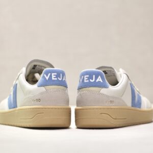 Veja V90 O.T Extra-white Aqua Natural