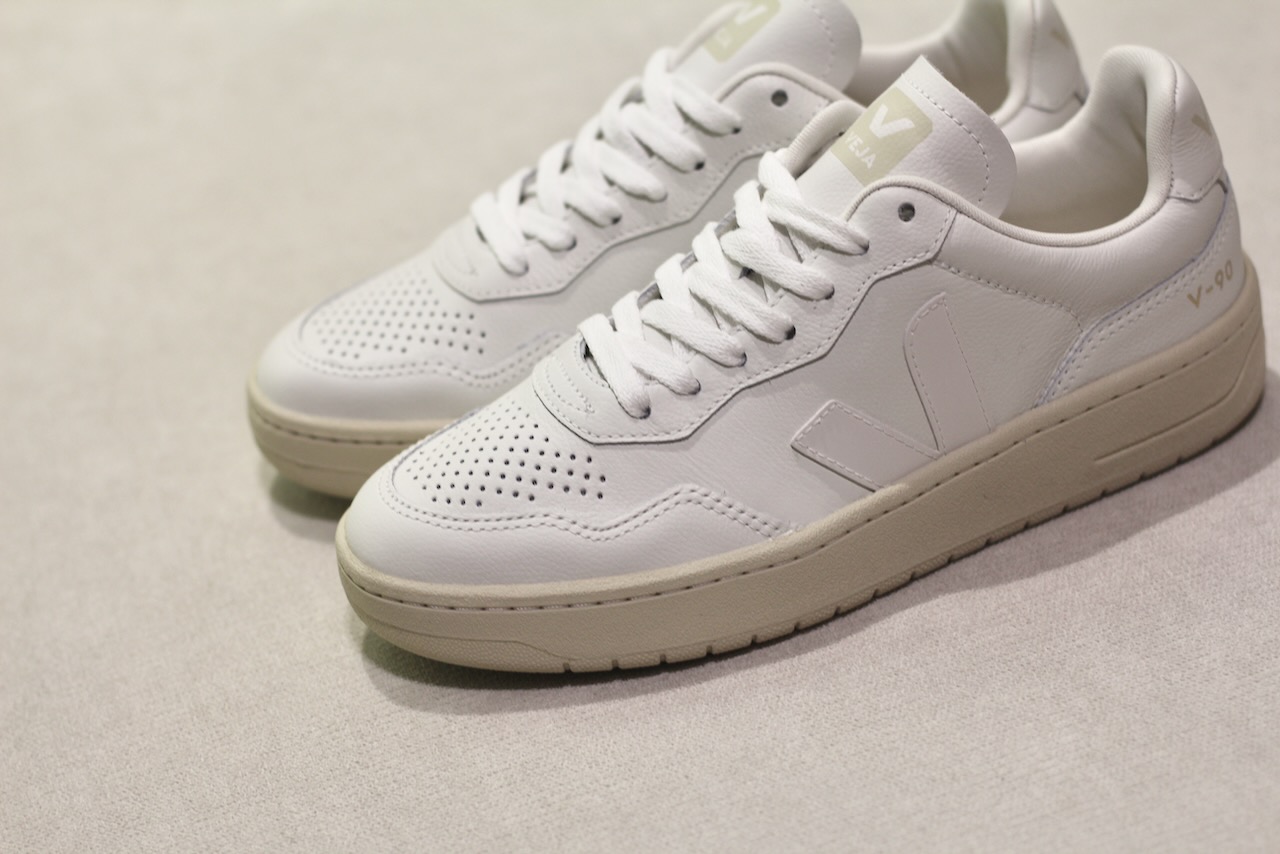 Veja V90 O.T Leather Extra-White