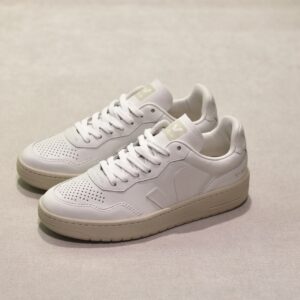 Veja V90 O.T Leather Extra-White
