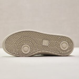 Veja V90 O.T Leather Extra-White