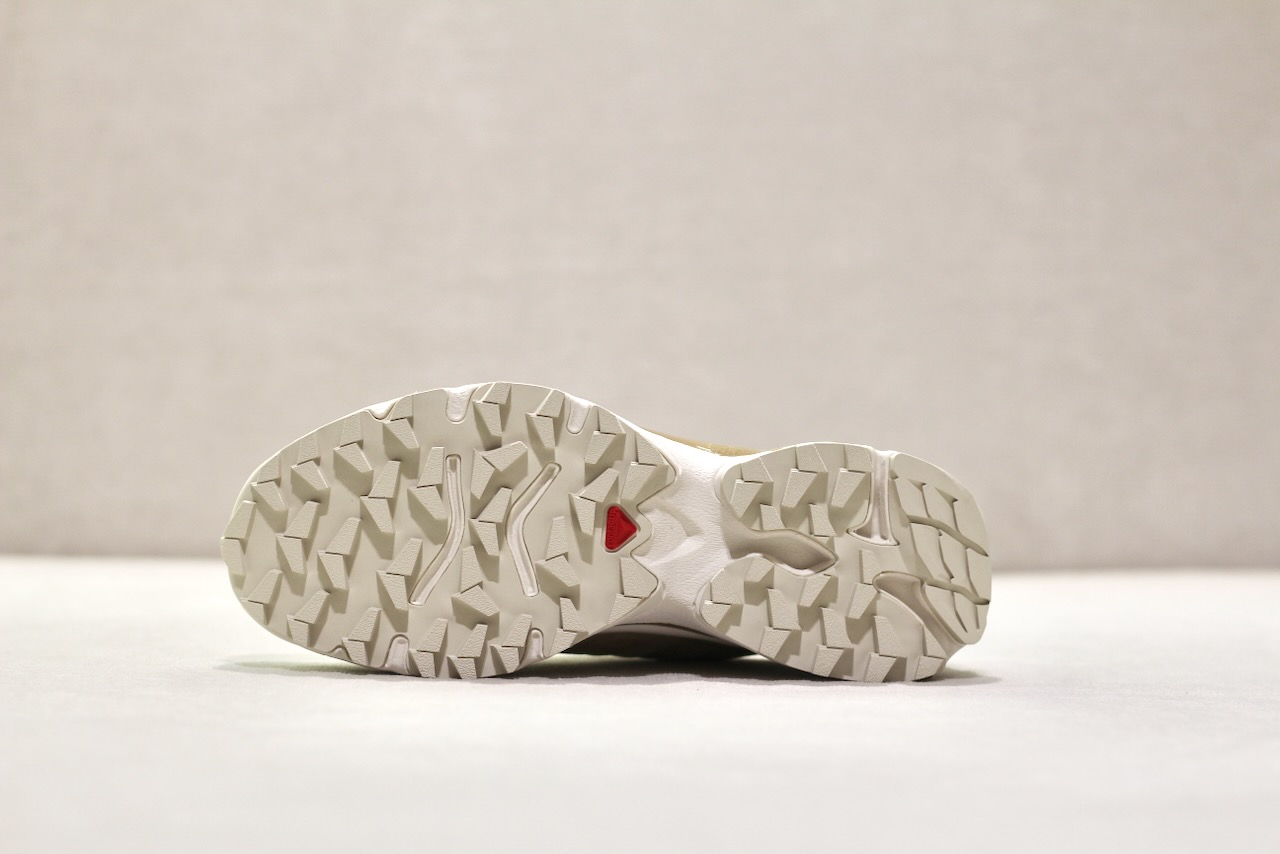 Salomon XT 4 OG Protective Safari Almond Milk Kelp