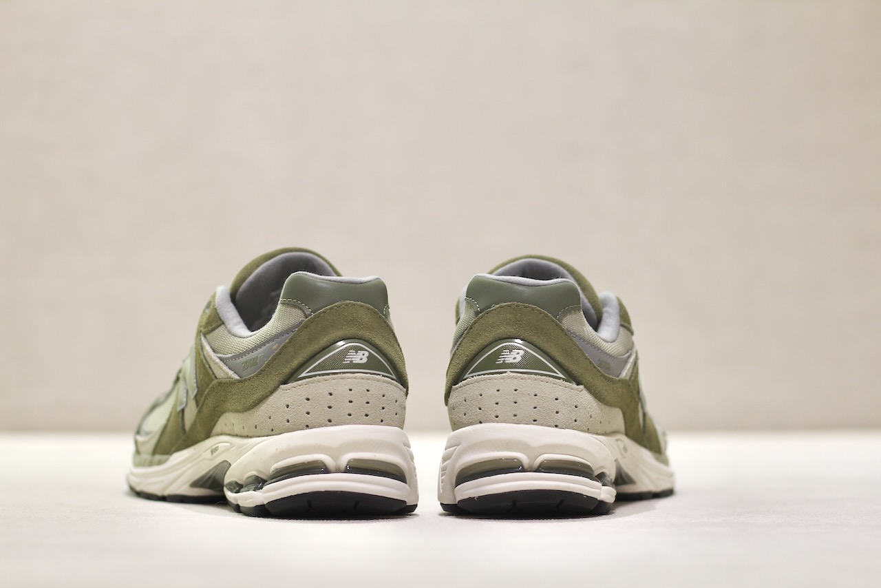 New Balance U2002 RCA Dark olivine