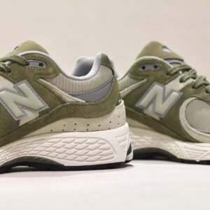 New Balance U2002 RCA Dark olivine