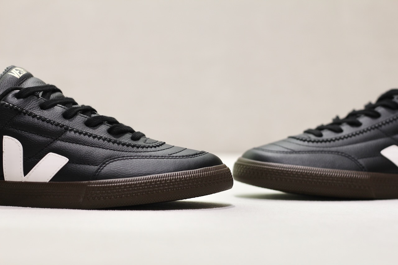 Veja Panenka O.T Leather noir