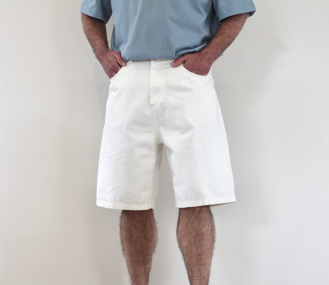 Carhartt Wip Brandon Short white rinsed