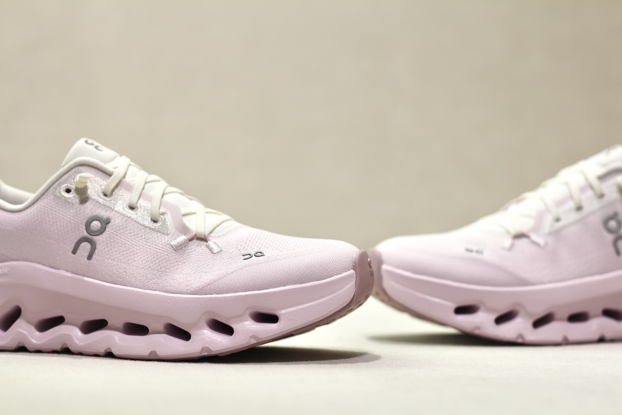 On Cloudtilt Ivory orchid