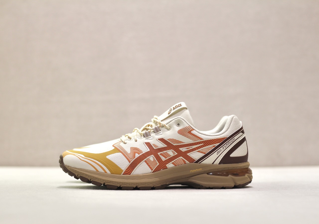 Asics Gel Terrain pale oak orange