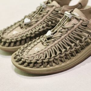 Keen Uneek Timberwolf Plaza