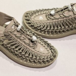 Keen Uneek Timberwolf Plaza