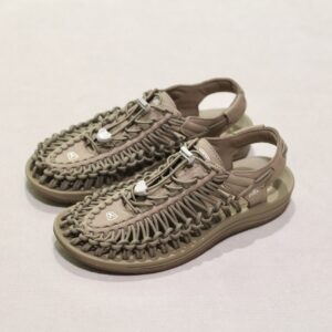 Keen Uneek Timberwolf Plaza