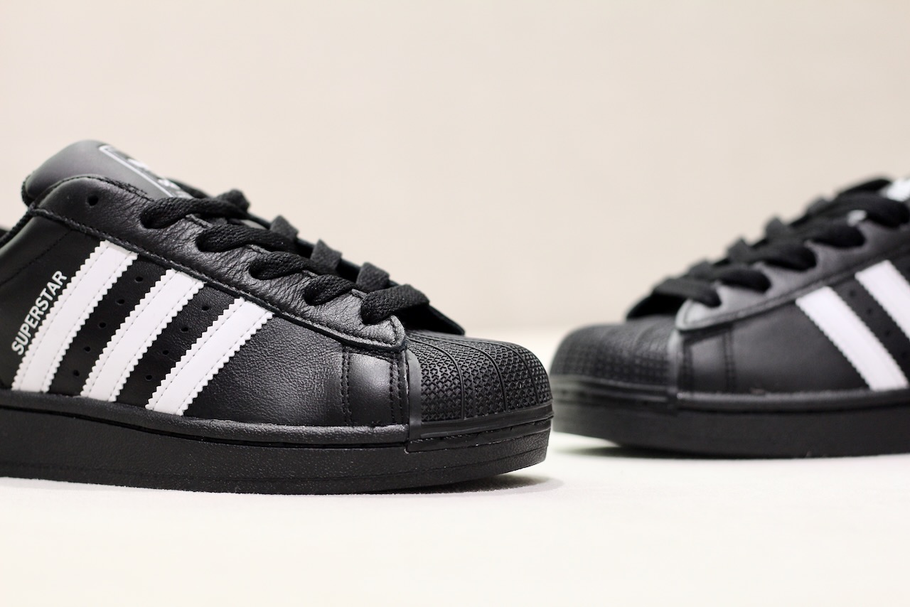 Superstar  Black White