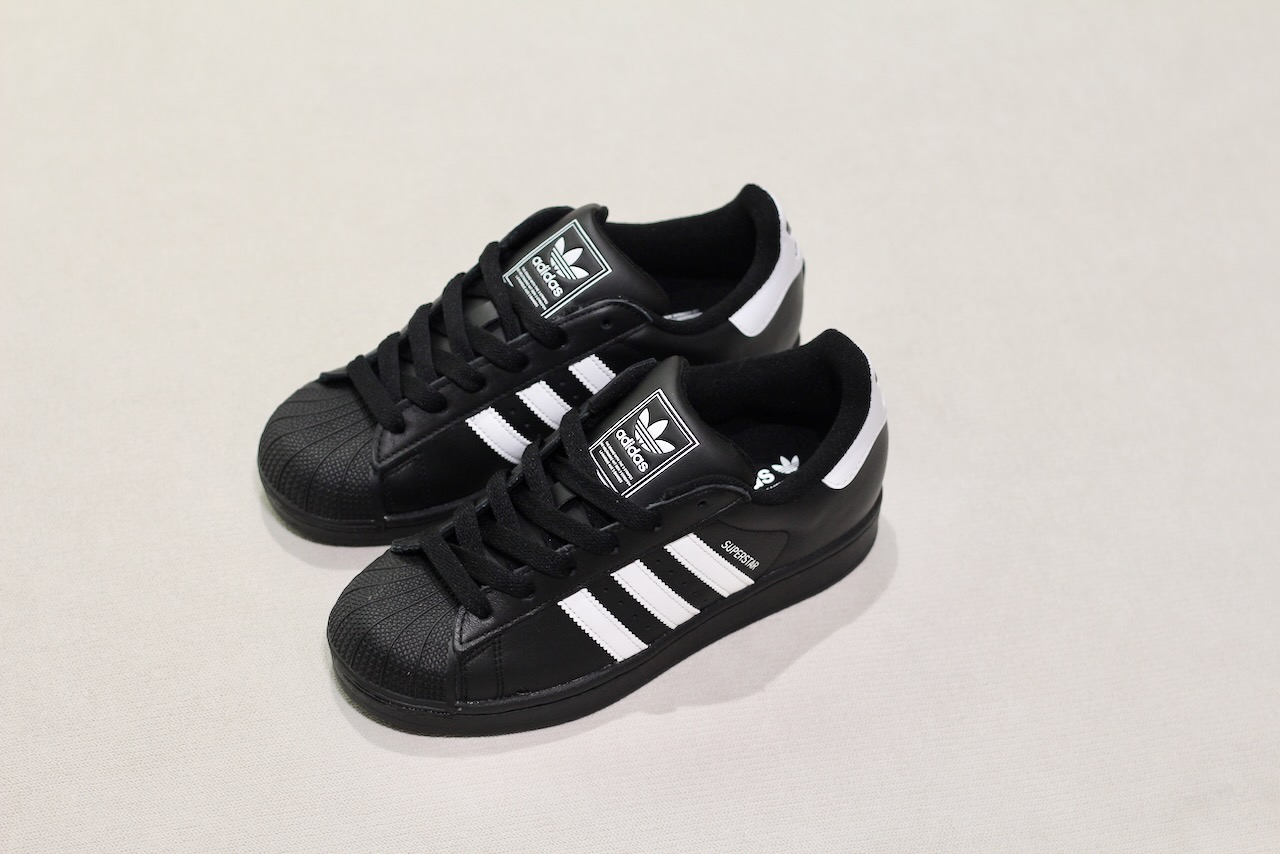 Superstar  Black White