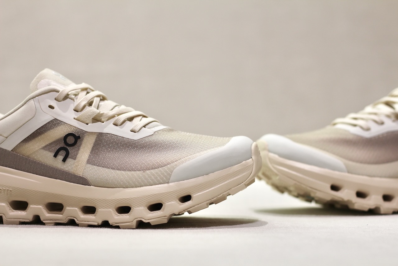 On Cloudvista 2 Cream Desert