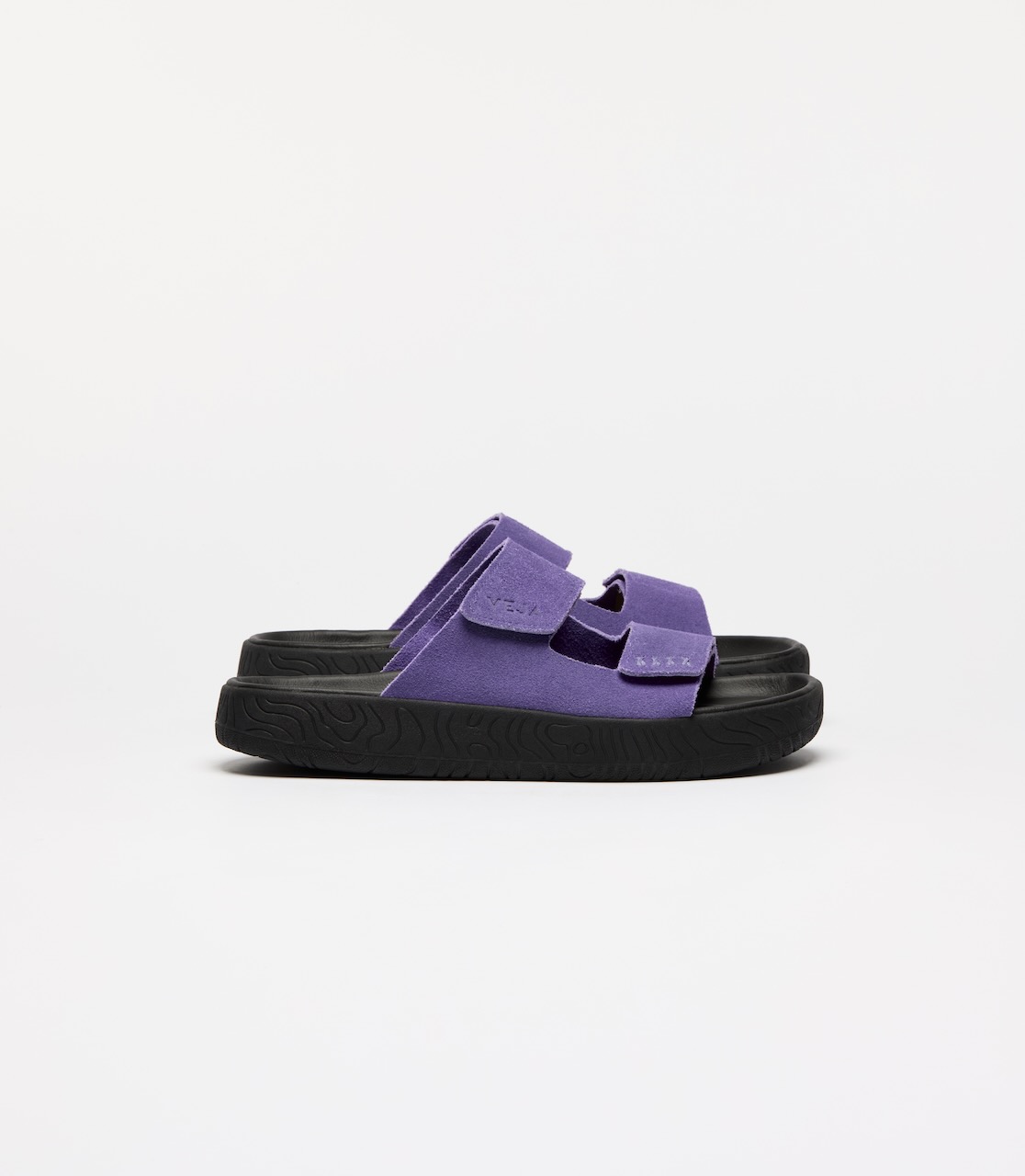 Veja Etna Suede Soft Acai Black