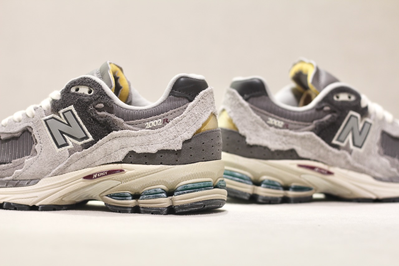 New Balance 2002R DA Rain Cloud Magnet