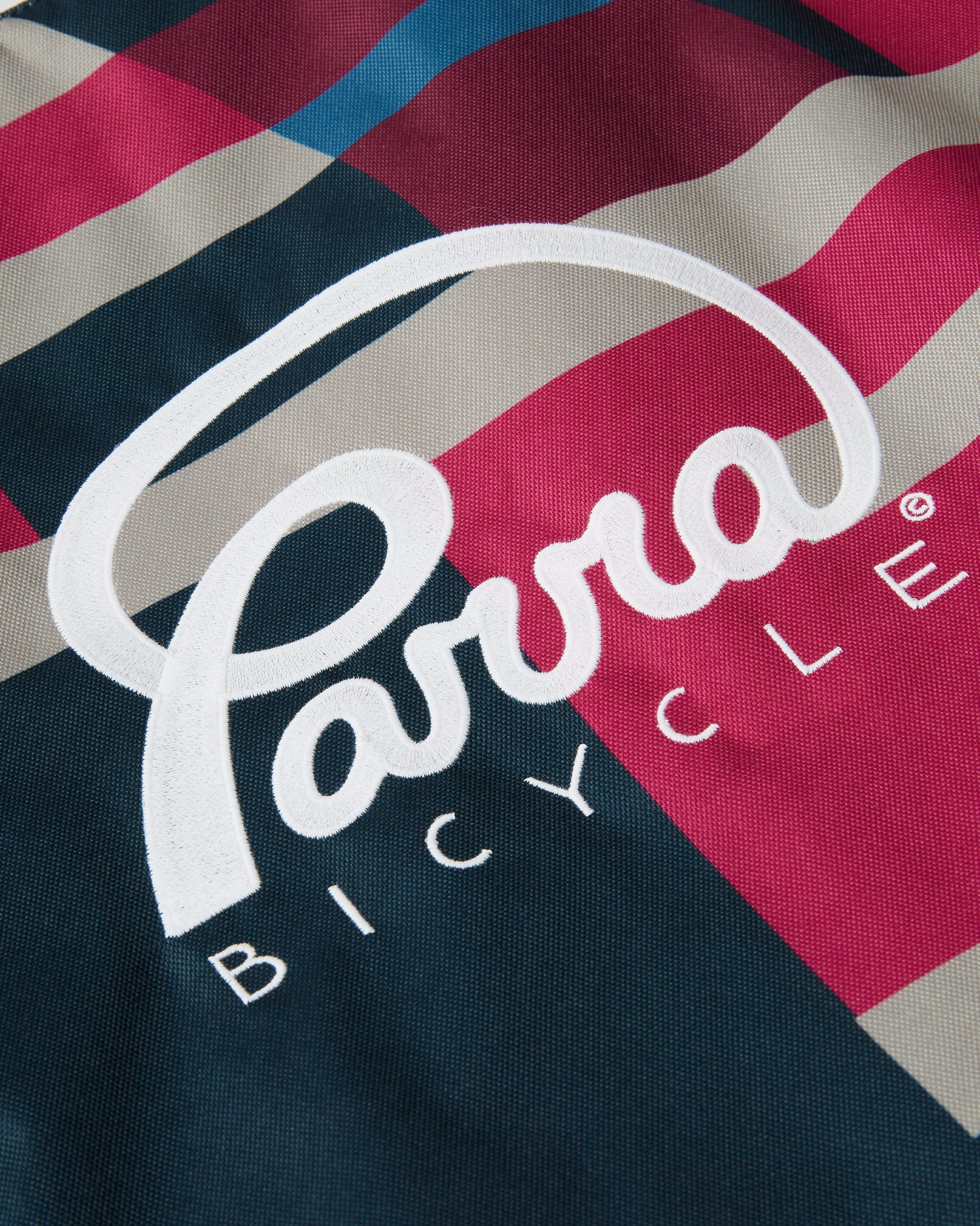 By Parra Vertical Forest Bag