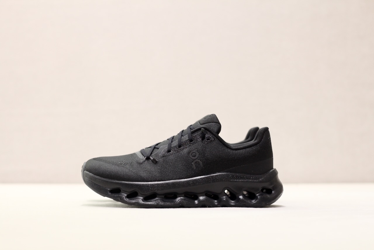 On Cloudtilt 1 M Eclipse Black