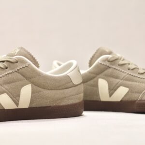 Veja Panenka Suede Taupe Pierre Bark