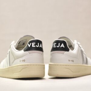 Veja V90 O.T Leather White Silver Black