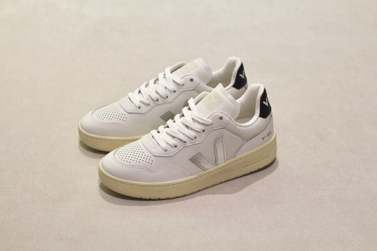 Veja V90 O.T Leather White Silver Black