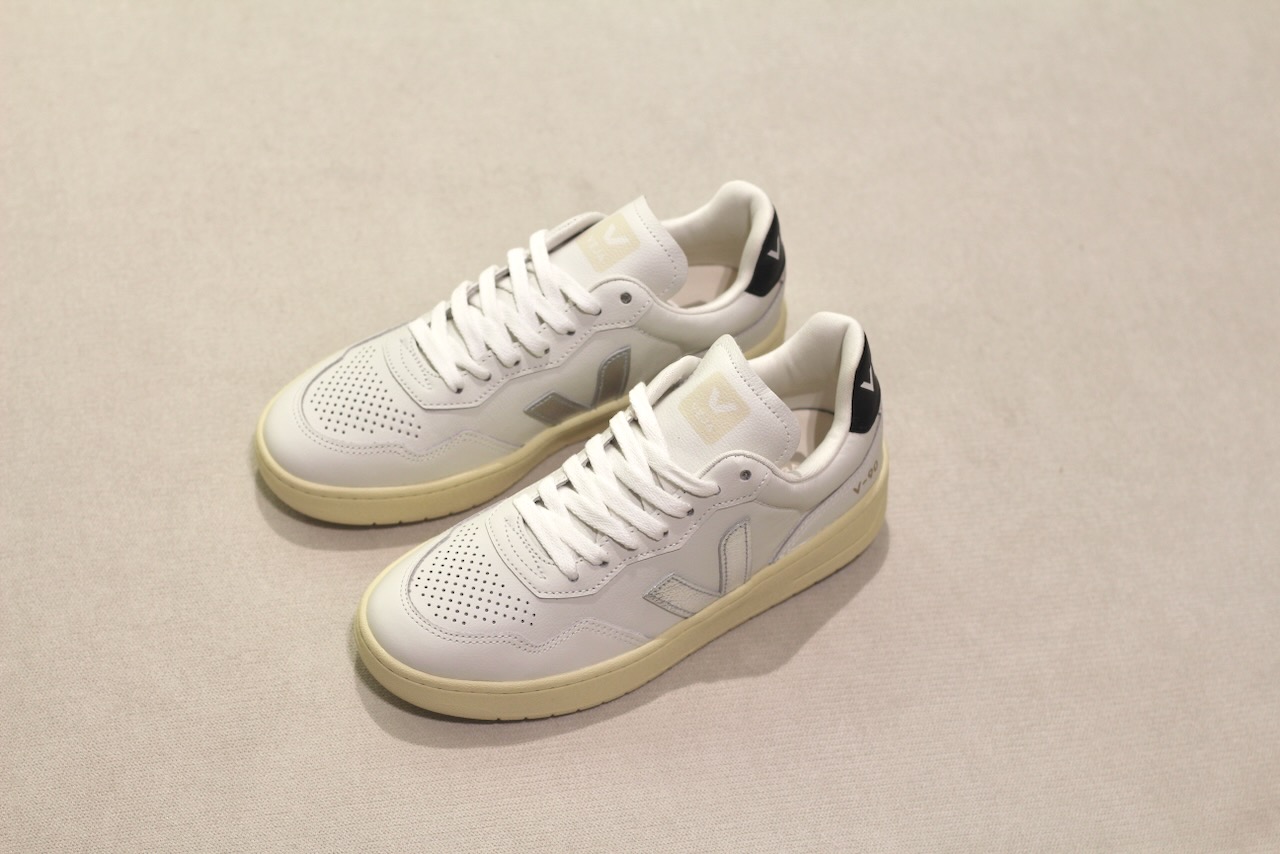 Veja V90 O.T Leather White Silver Black