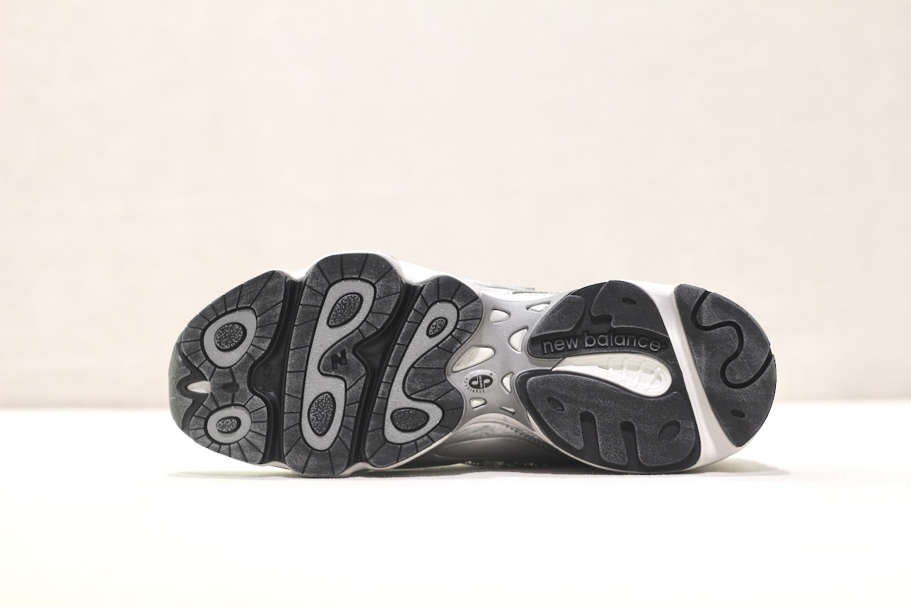 New Balance M1000G Silver Metallic Grey Matter