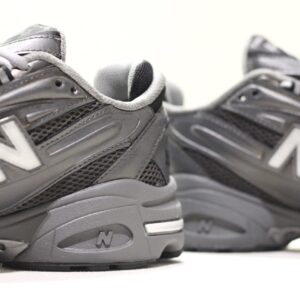 New Balance M1000F Black Metallic Black Cement