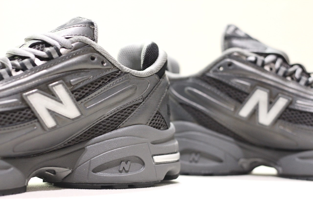 New Balance M1000F Black Metallic Black Cement