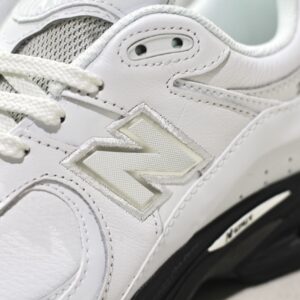 New Balance U2002RE White Silver Metallic
