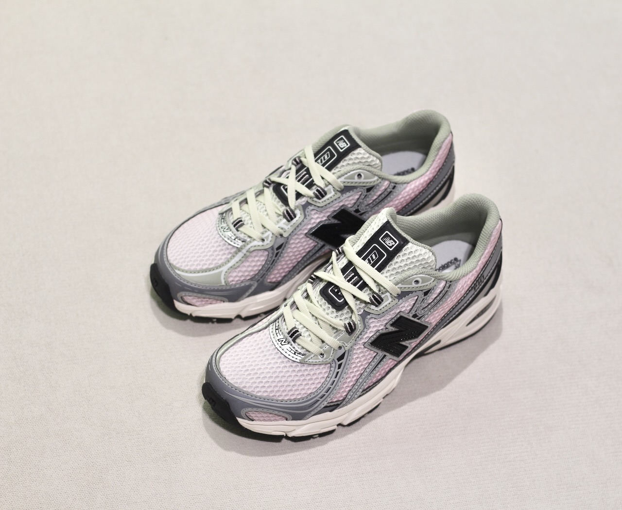 New Balance U740YG2 Pink Granite Mineral