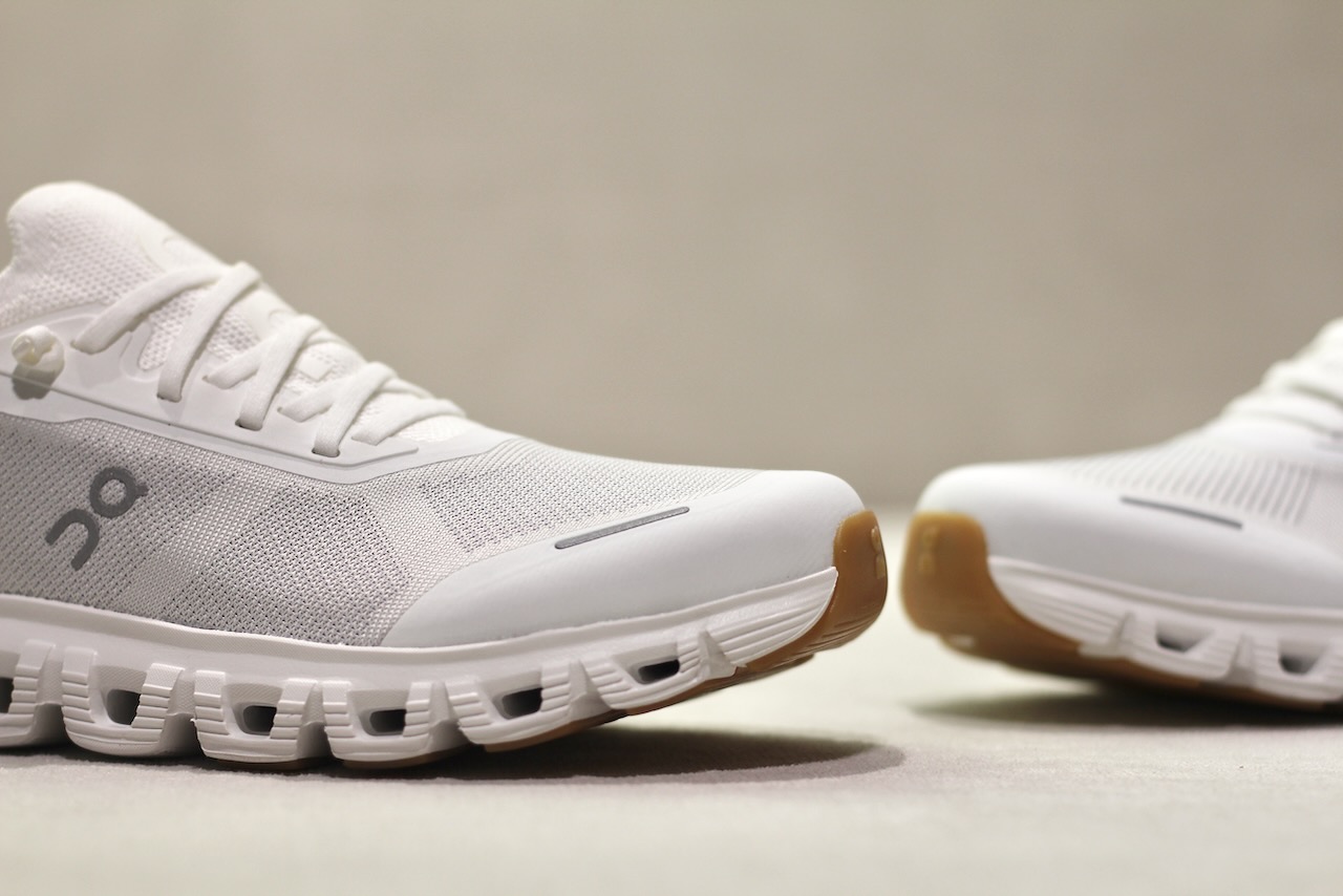 ON Cloud 6 Versa White