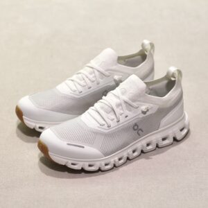 ON Cloud 6 Versa White