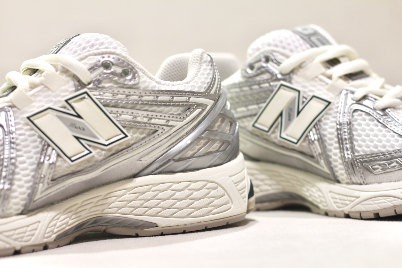 New Balance M 1906R EE Metallic Silver Sea Salt New Spruce