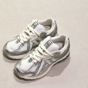 New Balance M 1906R EE Metallic Silver Sea Salt New Spruce