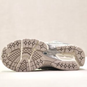 New Balance M 1906R EE Metallic Silver Sea Salt New Spruce