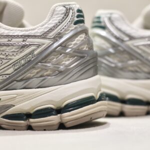 New Balance M 1906R EE Metallic Silver Sea Salt New Spruce