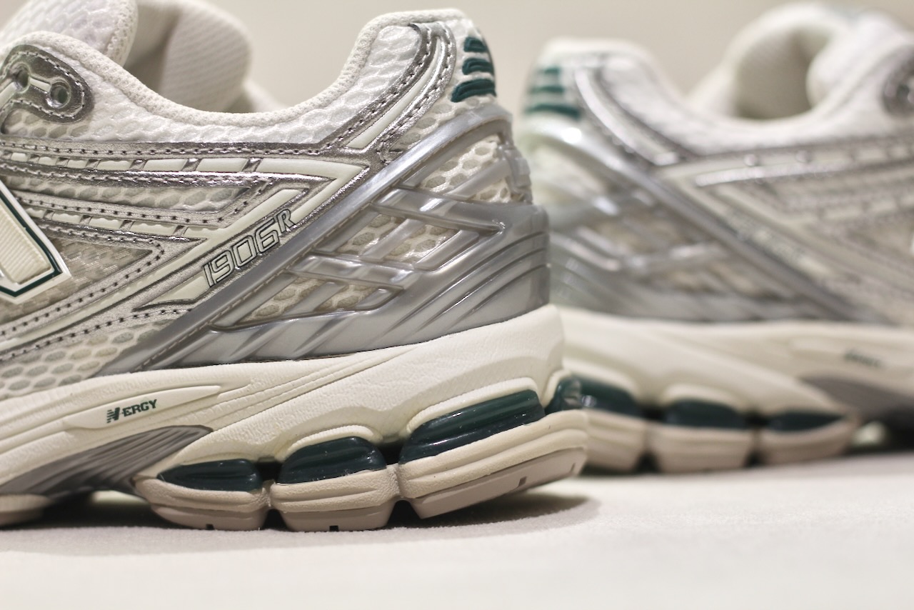 New Balance M 1906R EE Metallic Silver Sea Salt New Spruce