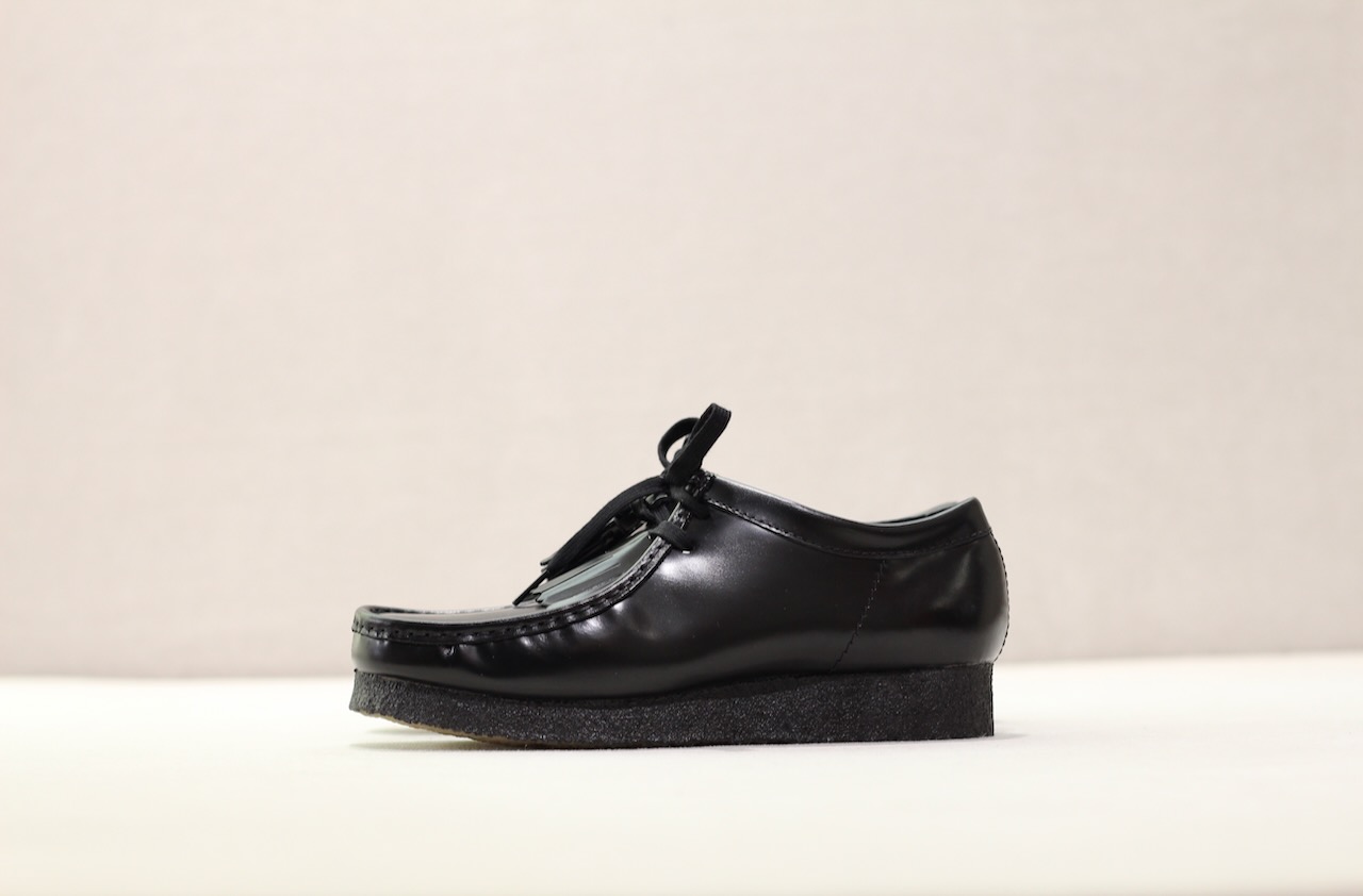 Clarks Wallabee Hi Shine Leather Black