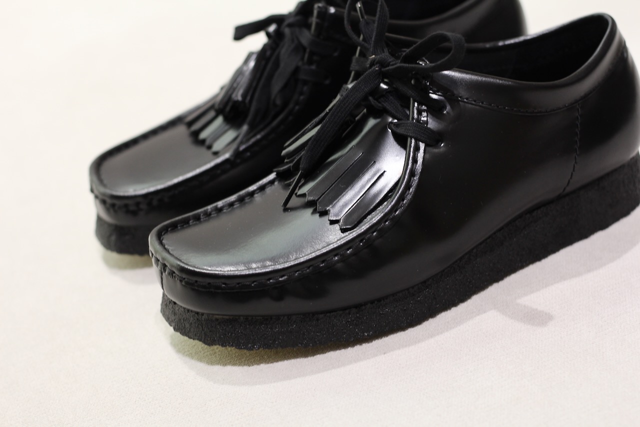 Clarks Wallabee Hi Shine Leather Black