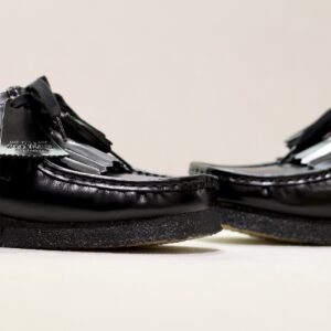Clarks Wallabee Hi Shine Leather Black