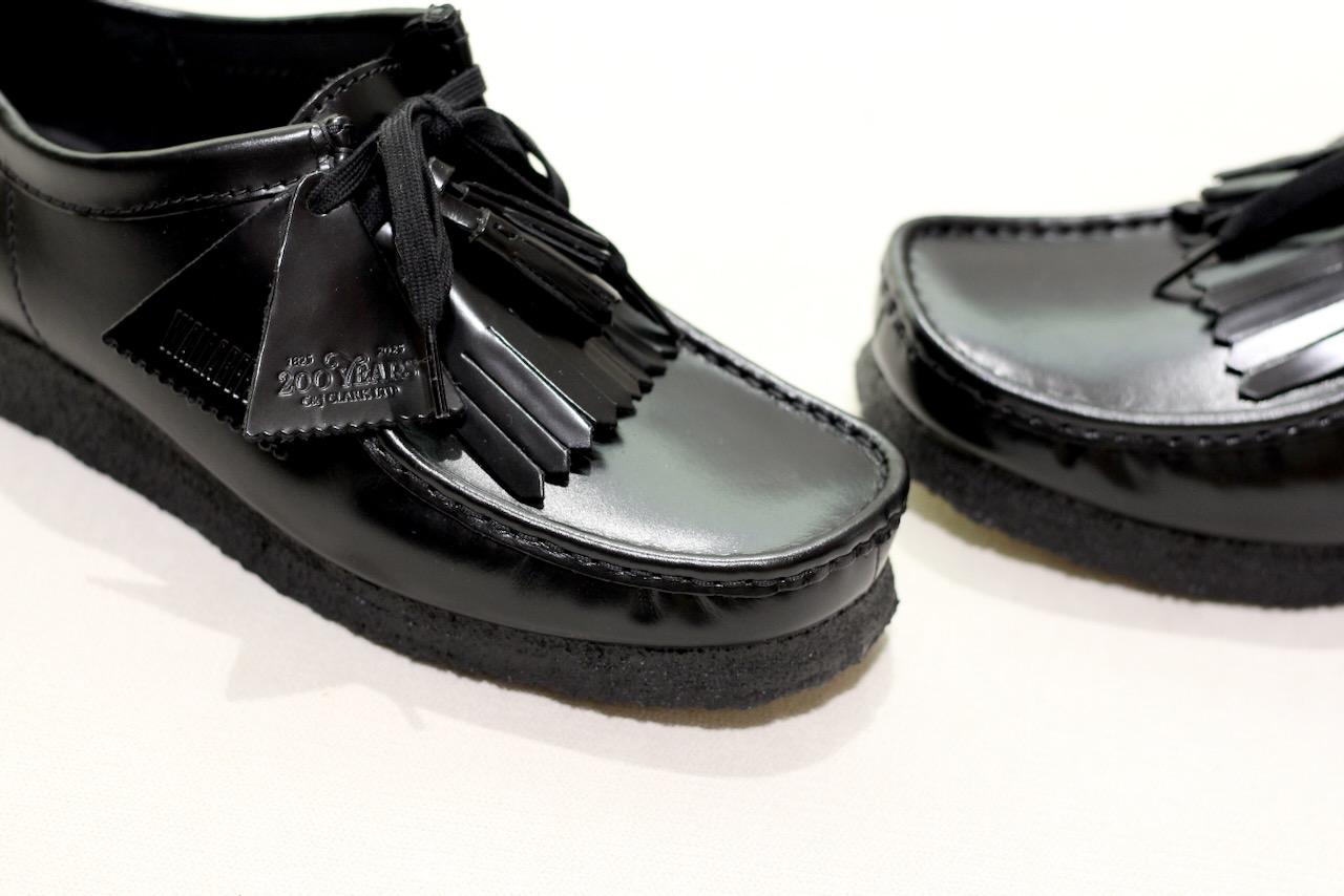 Clarks Wallabee Hi Shine Leather Black